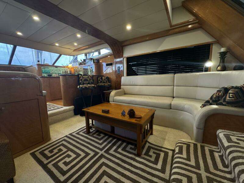 1993 Johnson 56 High Tech Motor Yacht