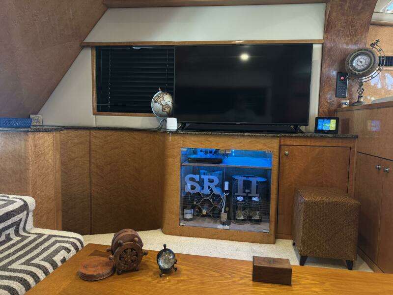 1993 Johnson 56 High Tech Motor Yacht