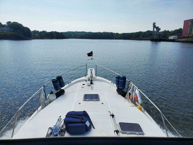 1985 Bayliner 3870 Motoryacht with Flybridge