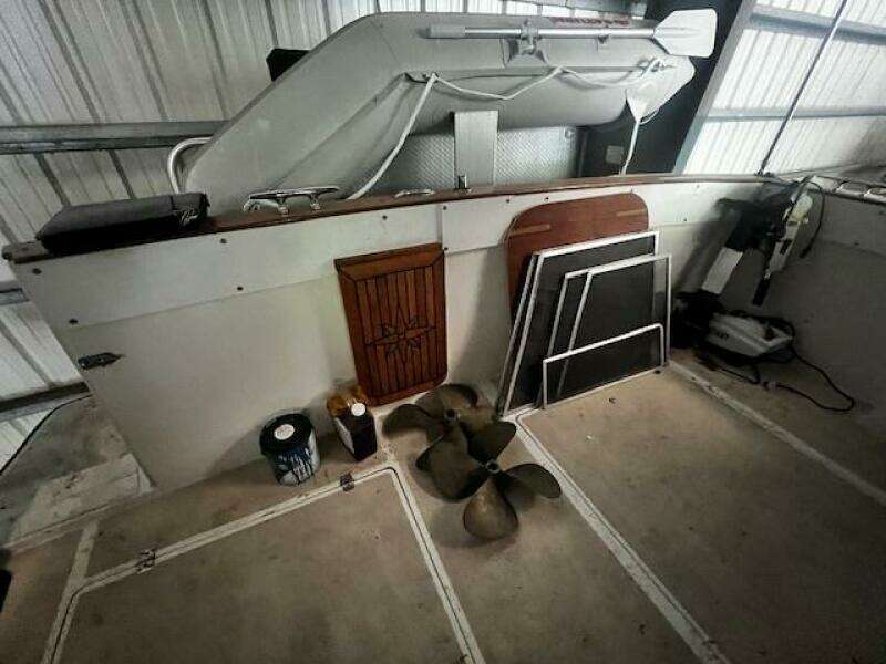1985 Bayliner 3870 Motoryacht with Flybridge