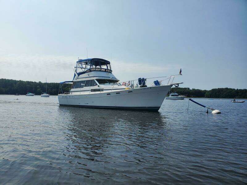 1985 Bayliner 3870 Motoryacht with Flybridge