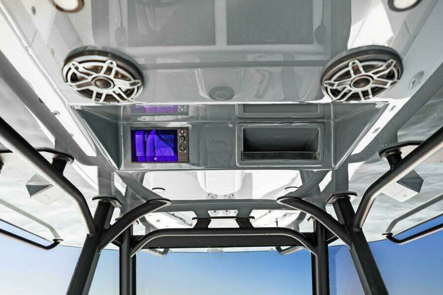 2021 Yellowfin 39 Center Console