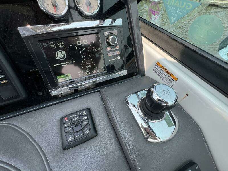 2016 Formula 310 Bowrider