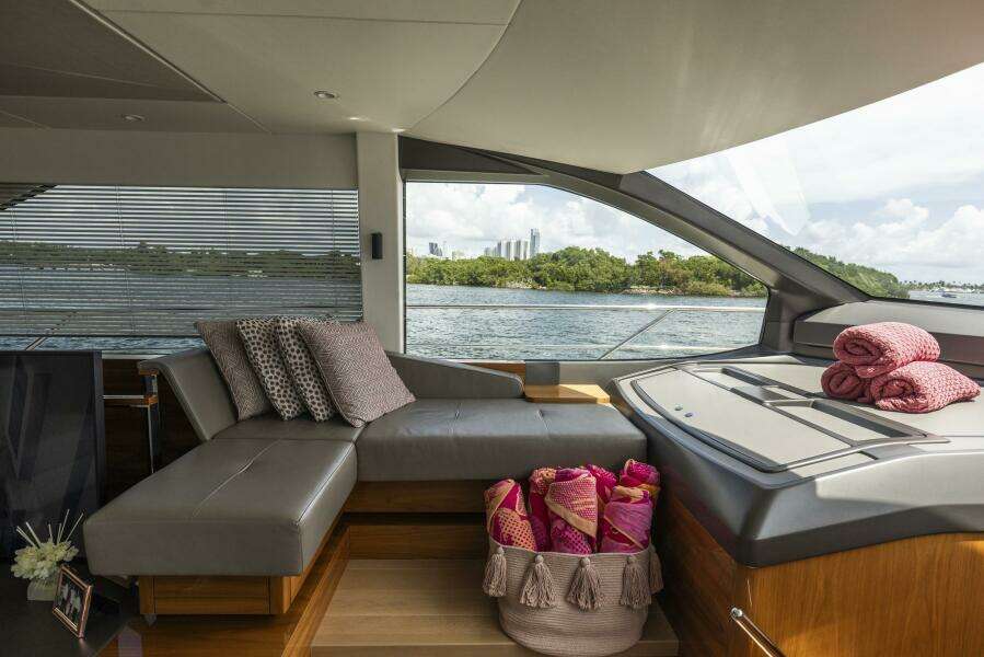 2021 Sunseeker Manhattan