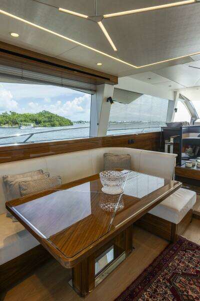 2021 Sunseeker Manhattan