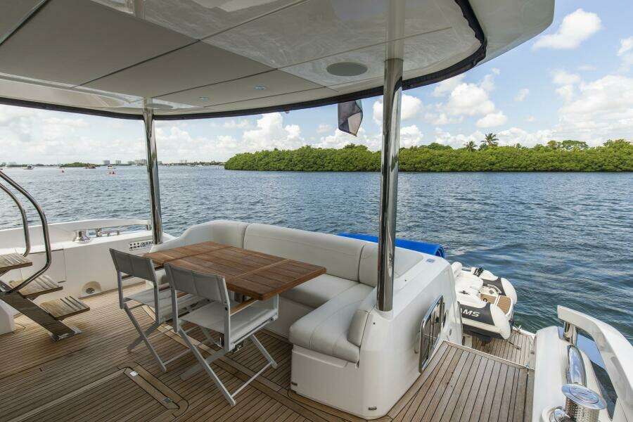 2021 Sunseeker Manhattan