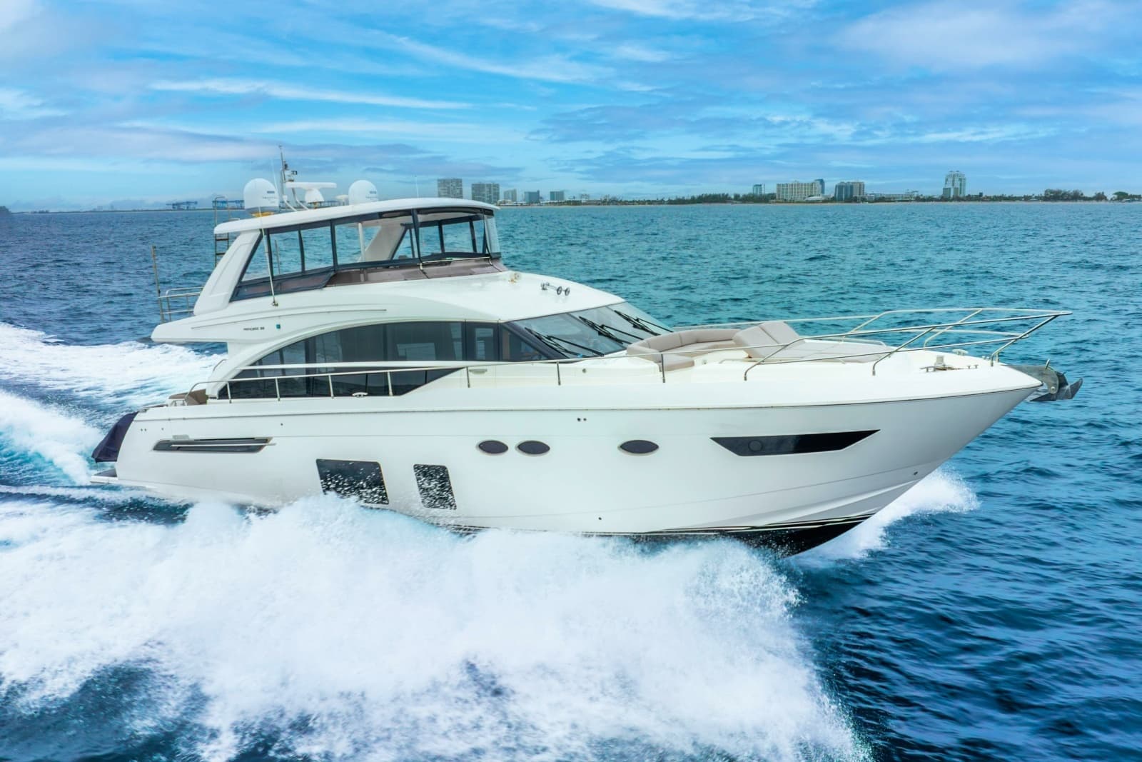 2018 Princess Yachts 
