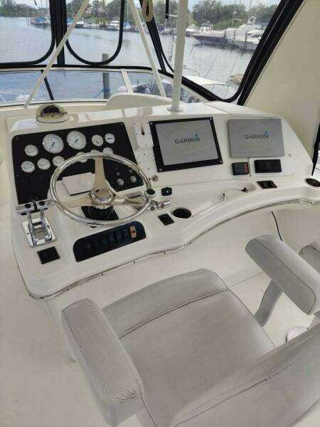 2001 Silverton 42 Convertible