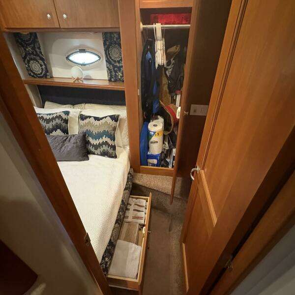 2001 Silverton 42 Convertible