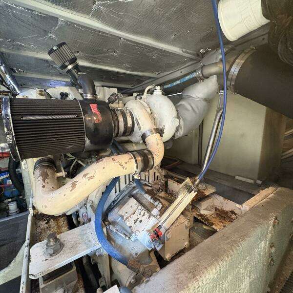 2001 Silverton 42 Convertible