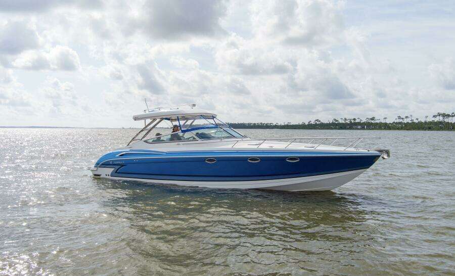 2017 37 Formula 370 SS Bluebird Starboard(2)jpg