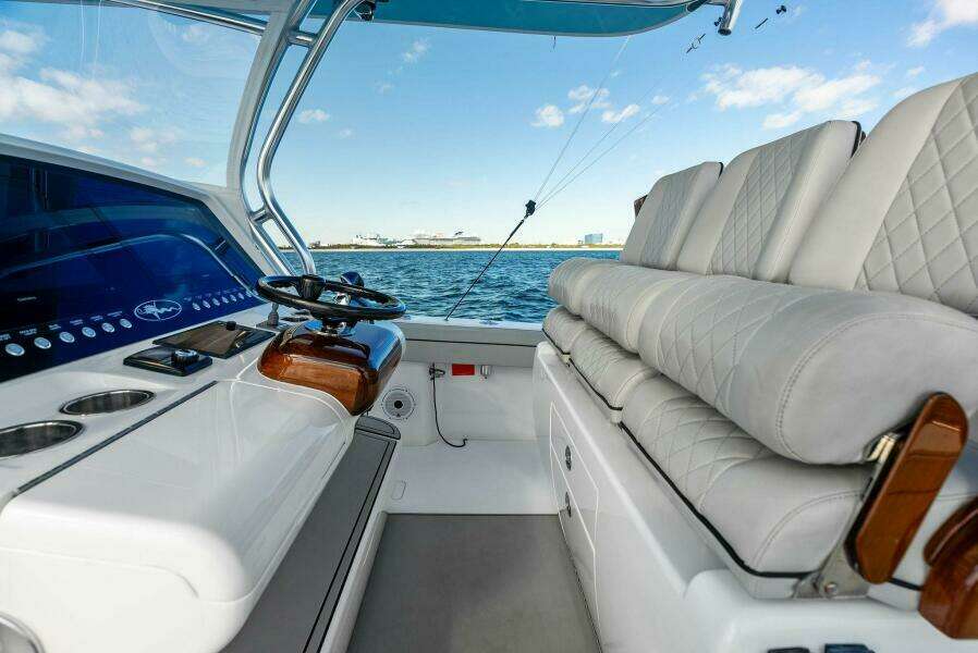 2021 Valhalla Boatworks V-37 Helm