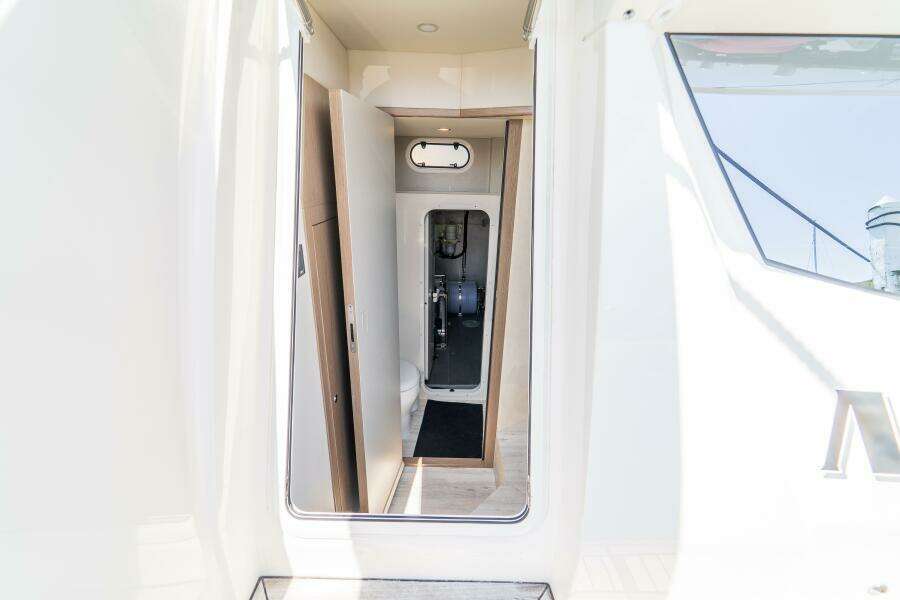 2023 Absolute 62 Fly