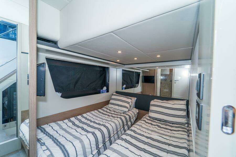 2023 Absolute 62 Fly