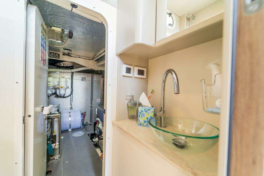 2023 Absolute 62 Fly