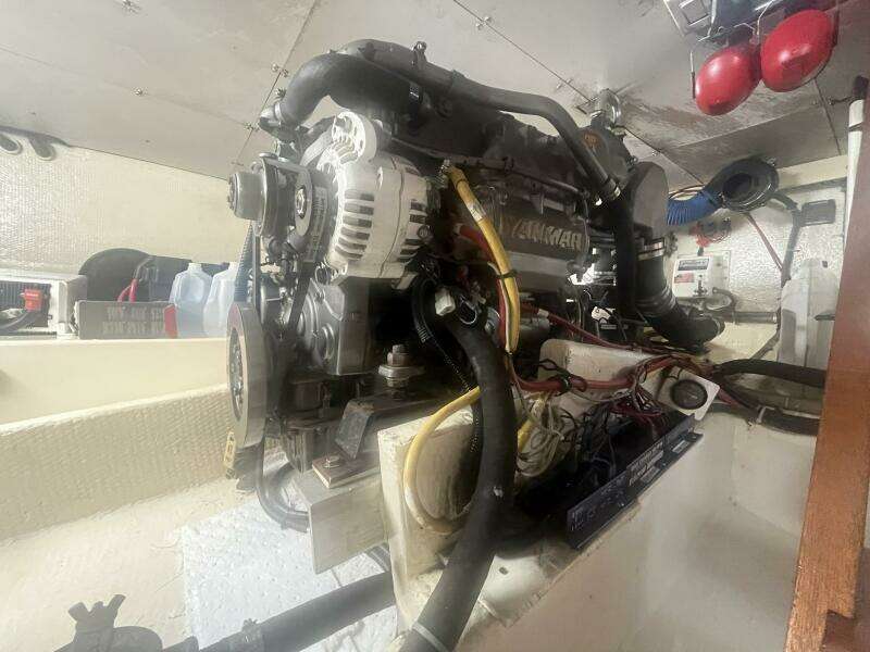 2001 Great Harbour GH47