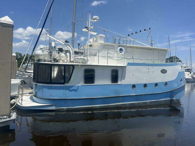 2001 Great Harbour GH47