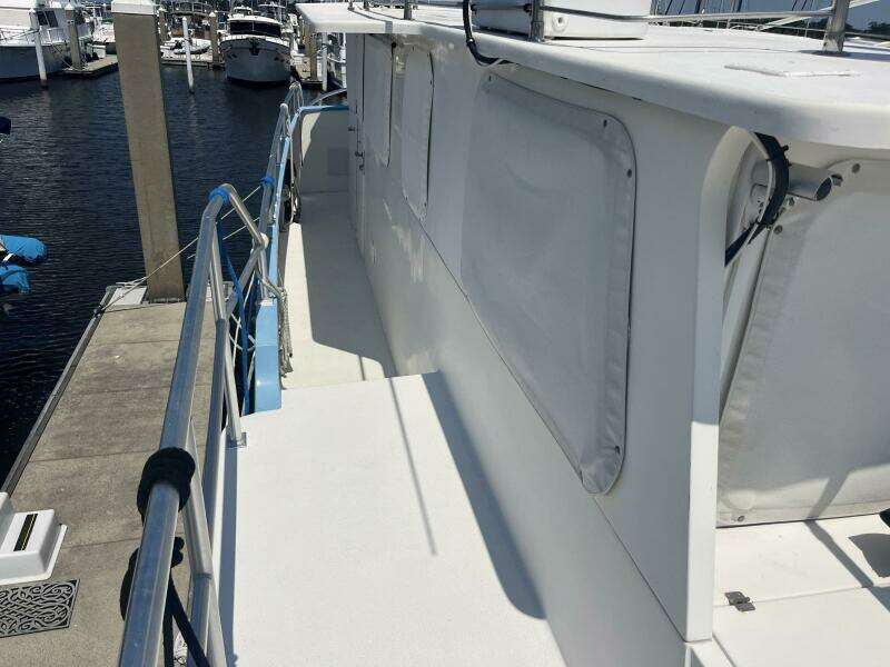 2001 Great Harbour GH47