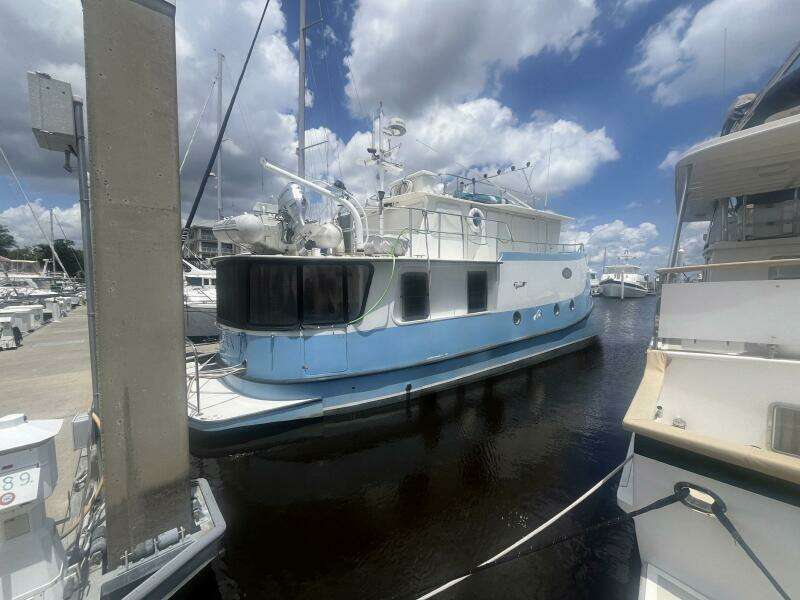 2001 Great Harbour GH47