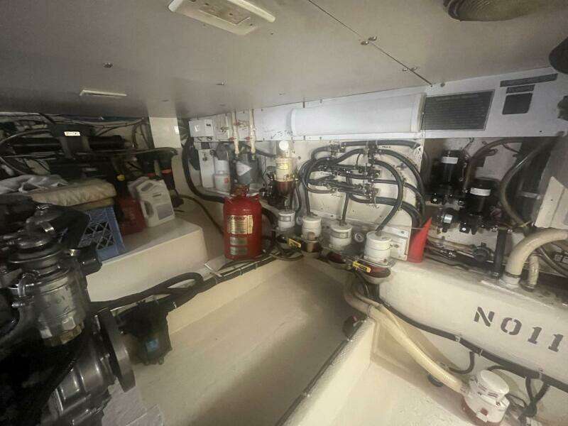 2001 Great Harbour GH47