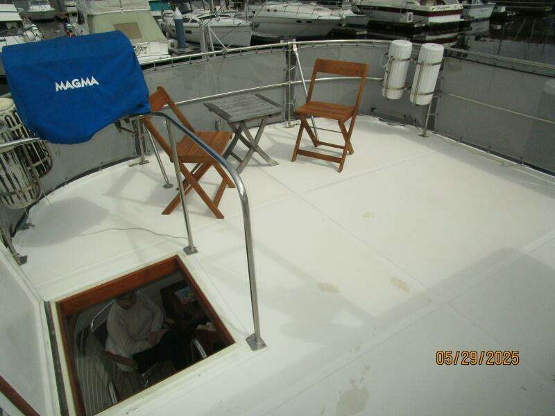 36' Kadey-Krogen sundeck aft1