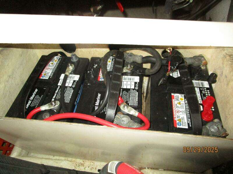 36' Kadey-Krogen battery bank2