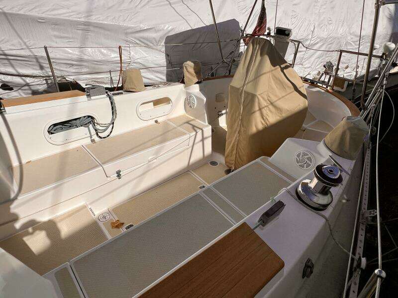 2001 Shannon 43 Cutter