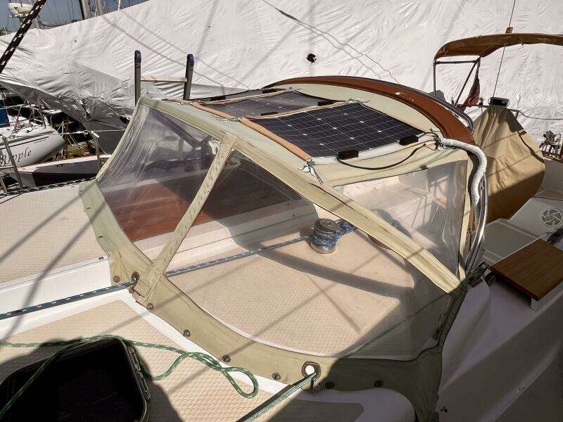 2001 Shannon 43 Cutter