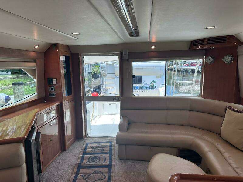 Riviera 51 Down Under  - Salon