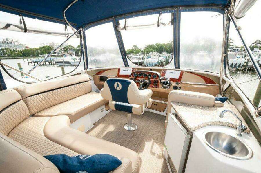 2002 Carver 444 CPMY- Graham's Enterprise 