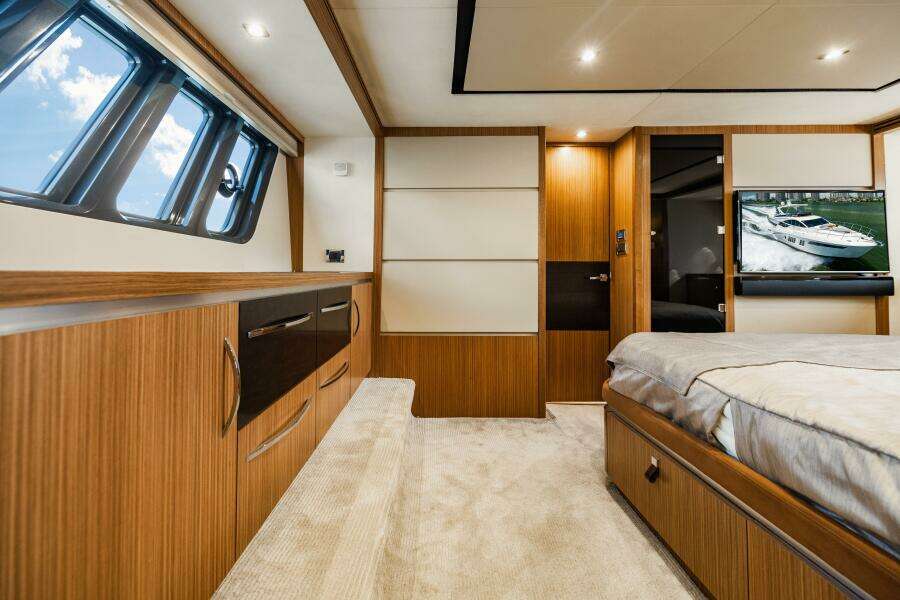 2016 Sea Ray L650 Fly