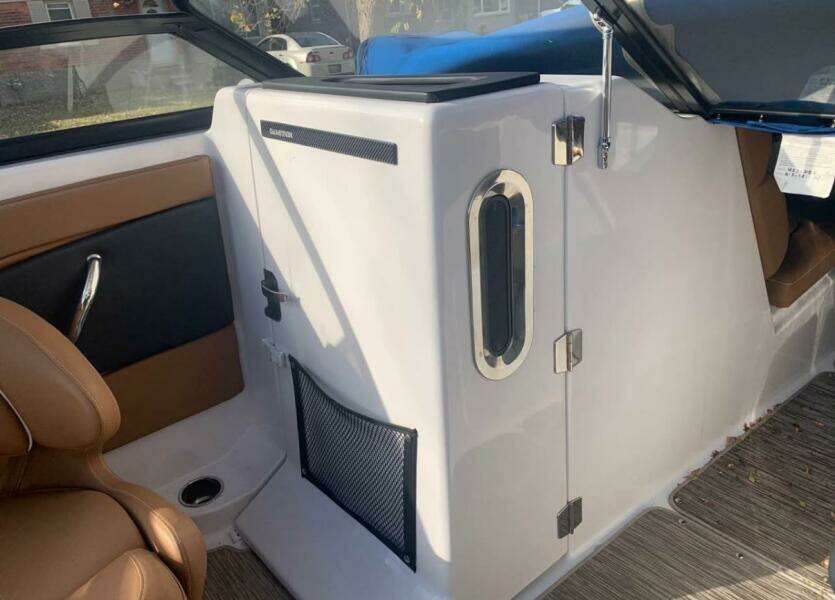 2018 Glastron GT 245