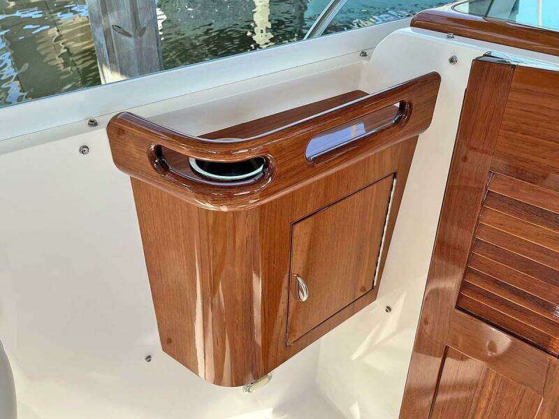 Companion Console W Cubby