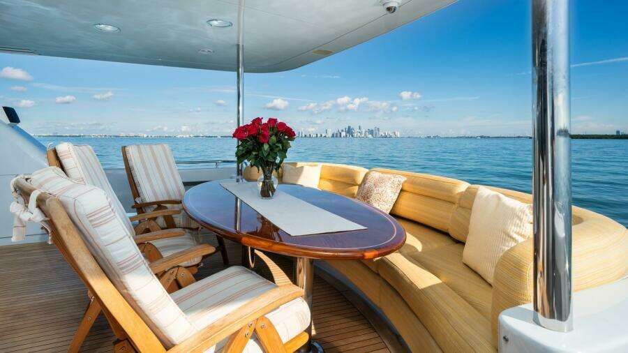 Tryst 94'/ 28.65m Lazzara