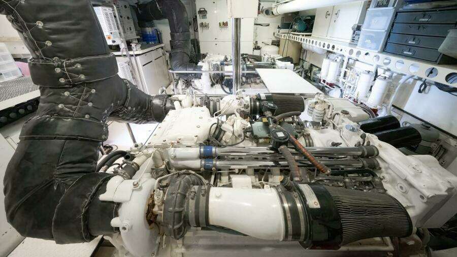 Tryst 94'/ 28.65m Lazzara