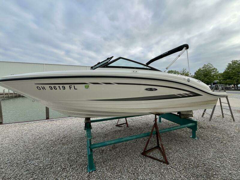 2015 Sea Ray 19 SPX