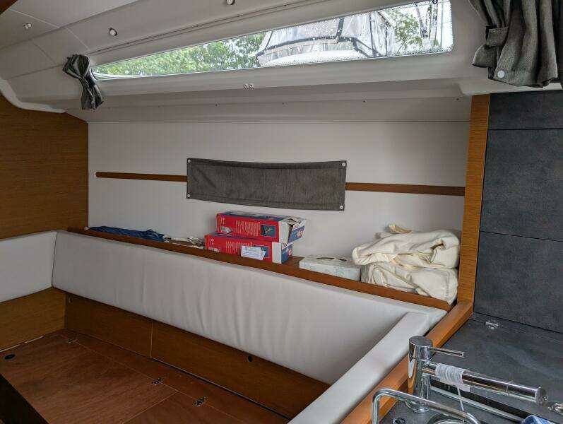 2021 Jeanneau Sun Odyssey 349