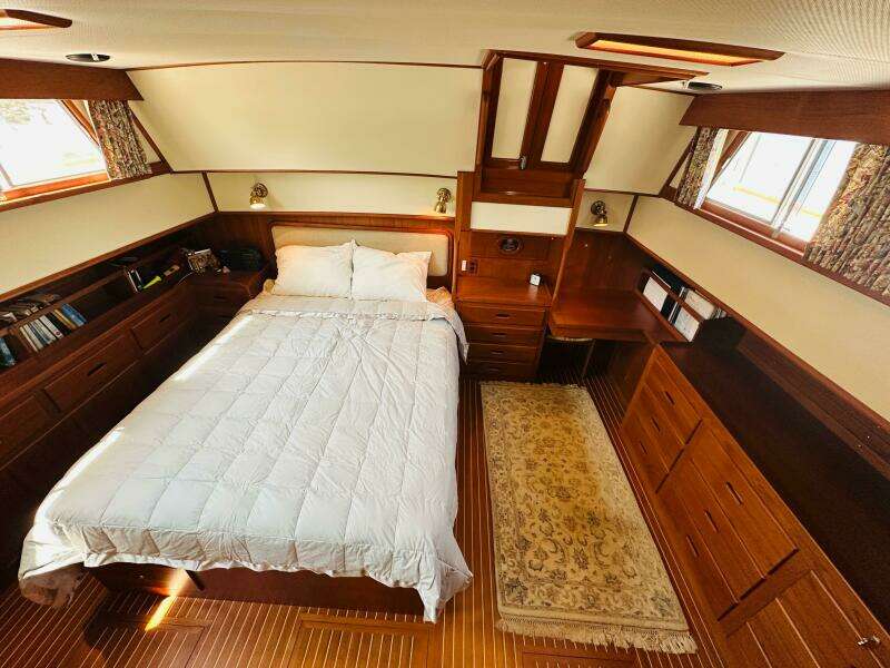 1998 Grand Banks 49 Classic