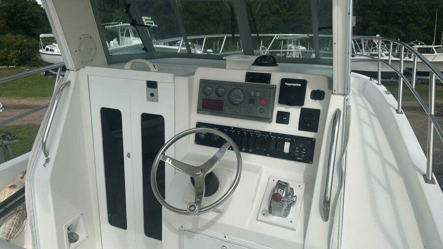 2003 True World Marine TE 288