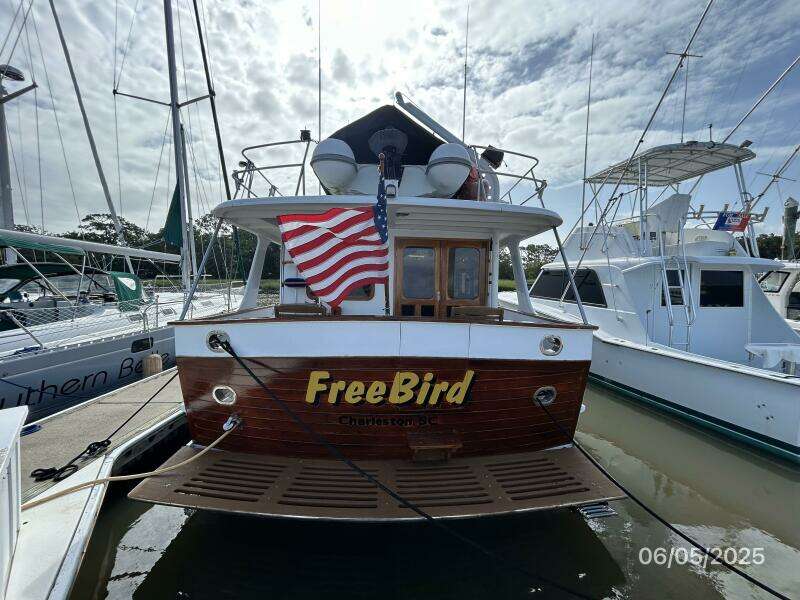 49' DeFever aft profile