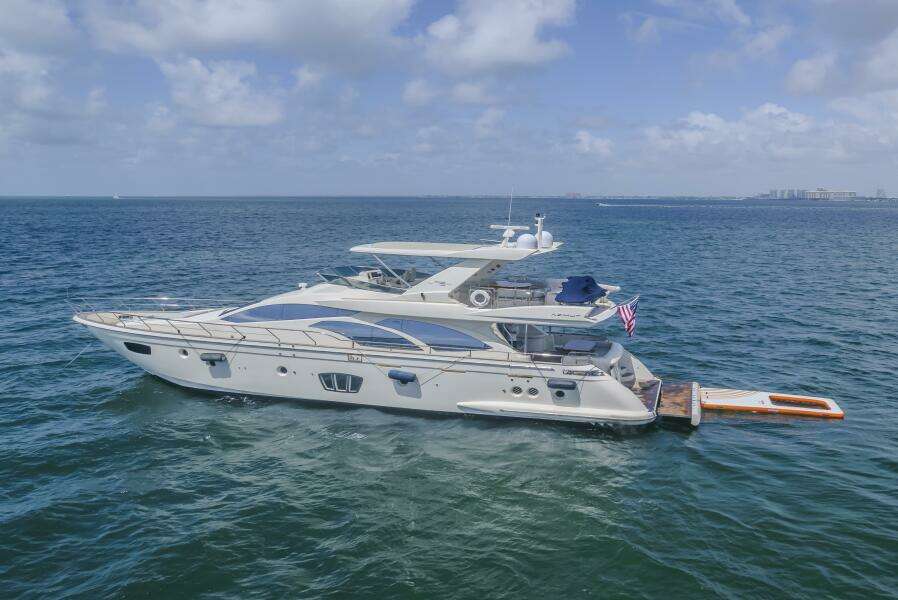 2008 Azimut 75