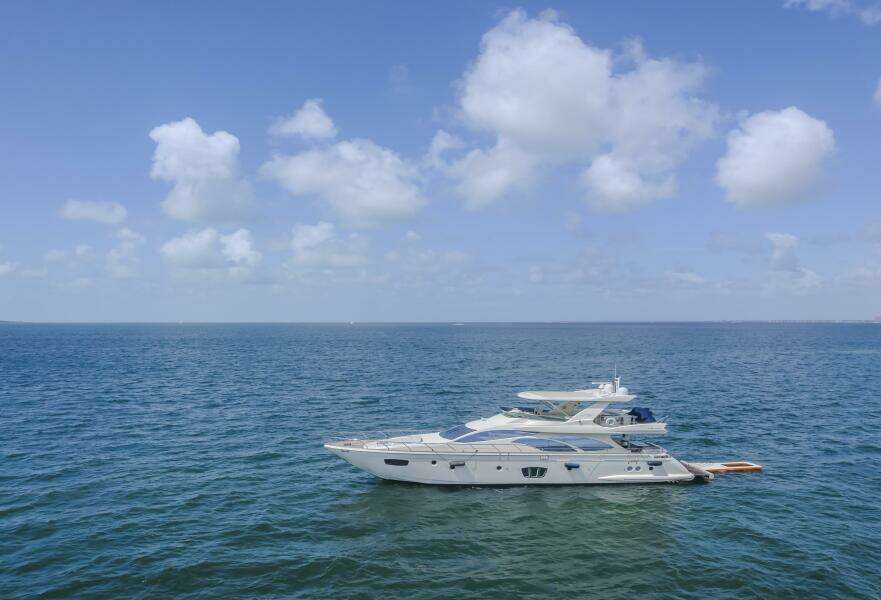 2008 Azimut 75