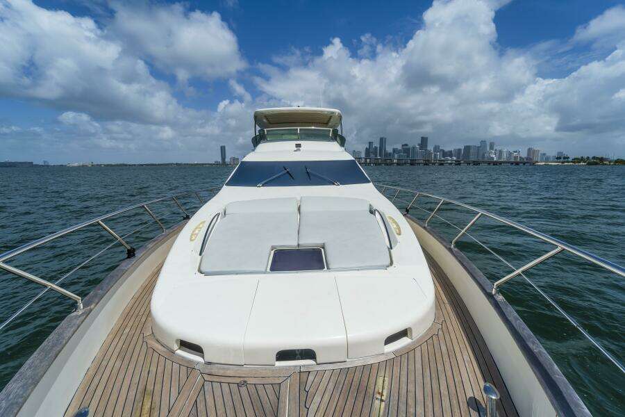 2008 Azimut 75