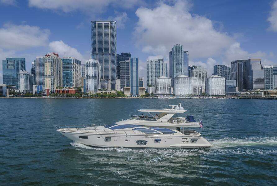 2008 Azimut 75