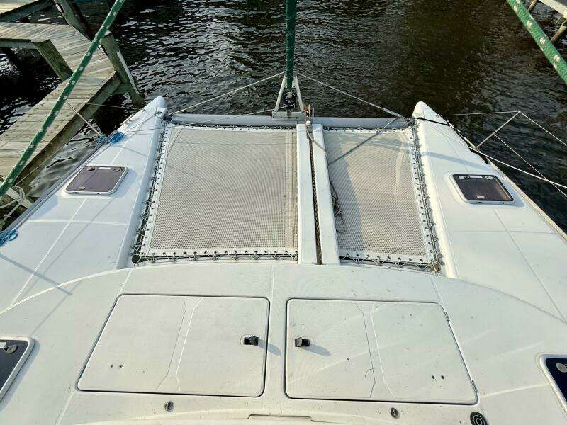 2004 Lagoon 380