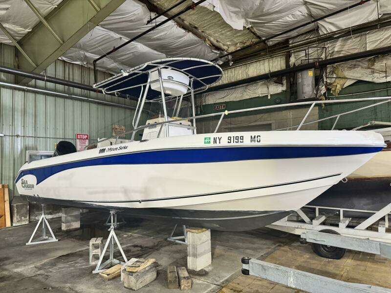 2012 Carolina Skiff Sea Chaser 2400 Offshore