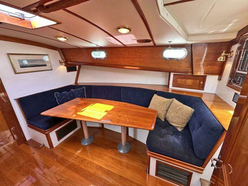 Salon Table and Settee