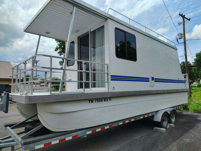 2017 Catamaran Cruisers Lil Hobo 31