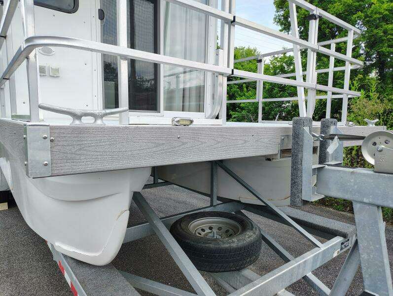 2017 Catamaran Cruisers Lil Hobo 31