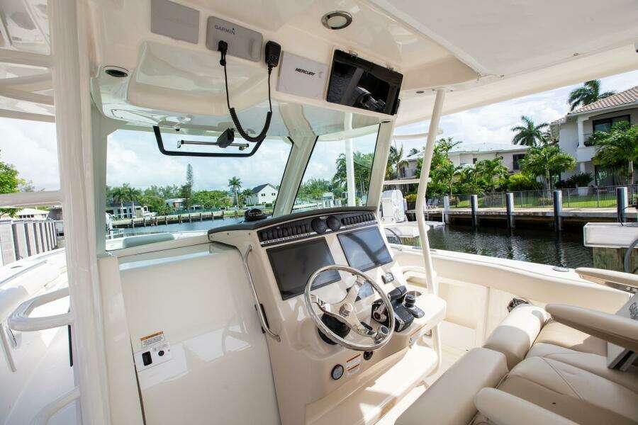2023 Boston Whaler 380 Outrage